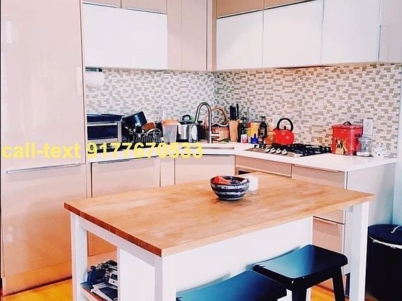 2nd image of 65 Ainslie St #415