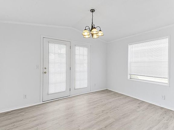 4th image of 10107 Elderberry Park Ln