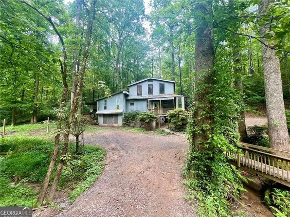 345 Banner Cir, Ellijay, GA 30540