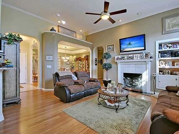 4th image of 108 Chancellors Dr