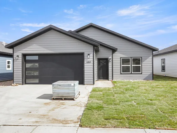 3414 34th St W, Williston, ND 58801