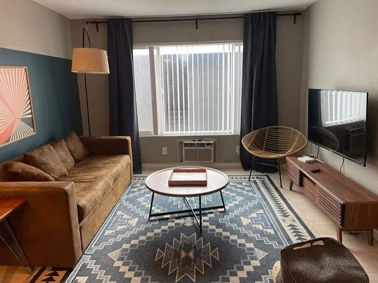 Hawley Apartments — Photo 9