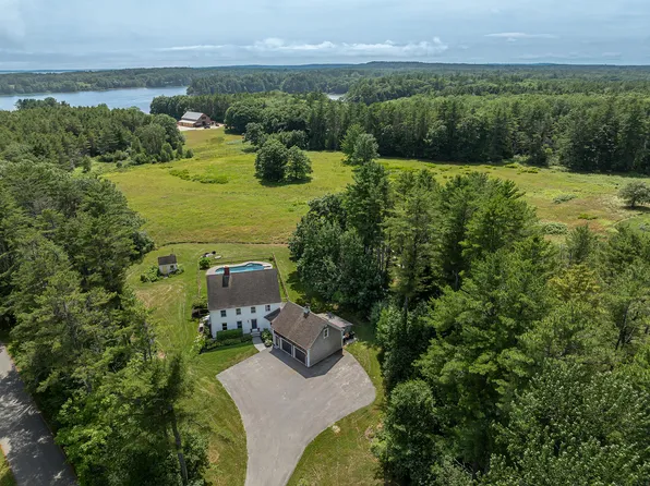 52 Lambert Road, Freeport, ME 04032