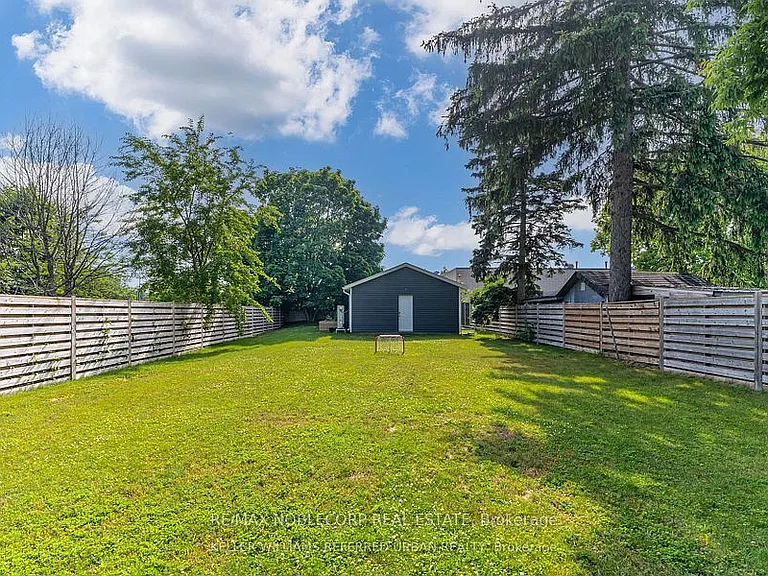 20 Payzac Ave — Photo 11