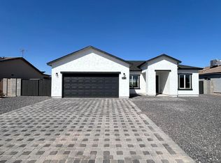 13575 S Silent Rd, Arizona City, AZ 85123