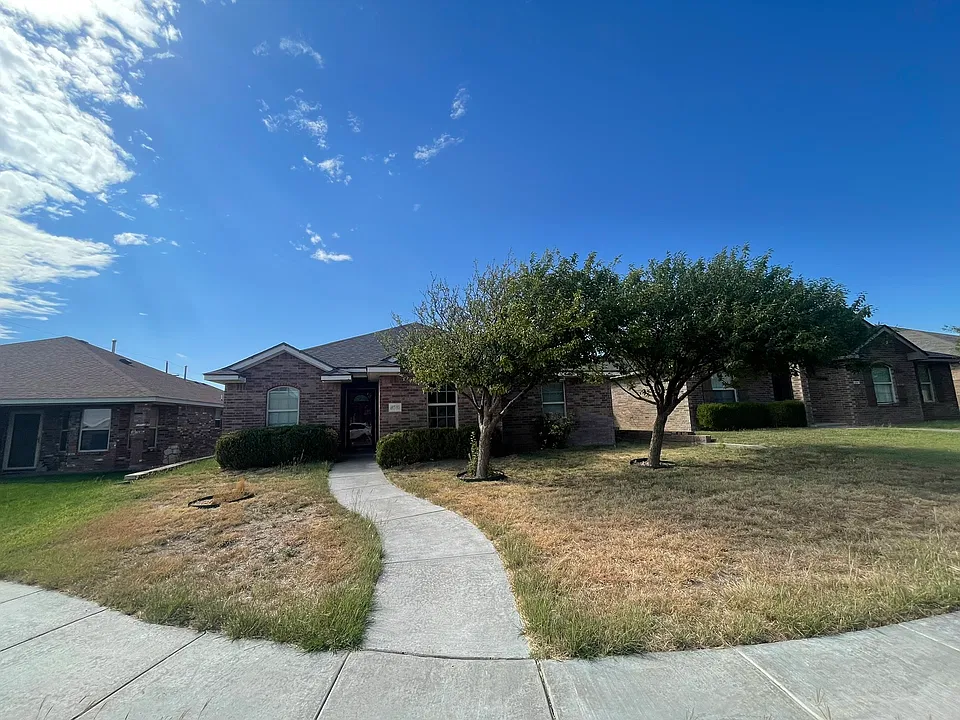 8510 Alexandria Ave