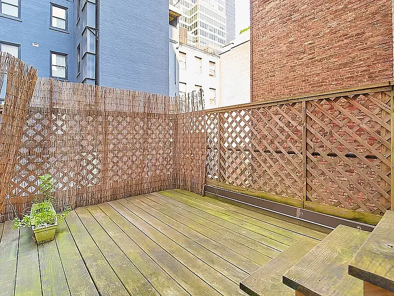 25 E 38th St #3R — Photo 9