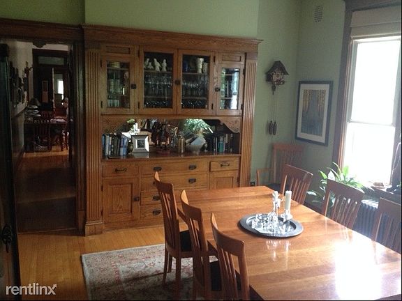 4th image of 858 N Wolcott Ave
