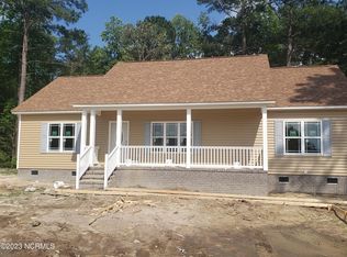 1645 English Colony Pl, Washington, NC 27889