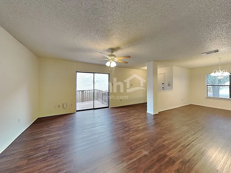 9506 Arcade Rdg — Photo 6