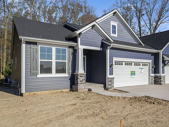 5th image of 6062 Wild Currant Way SE