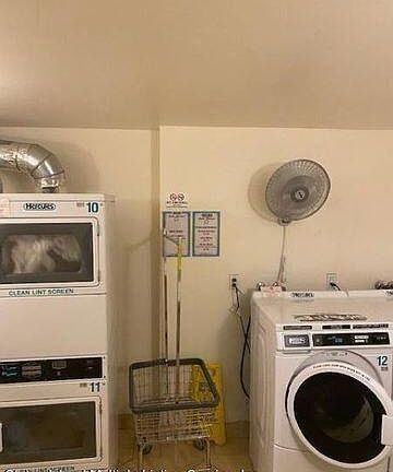 4th image of 1000 Targee St APT 3M