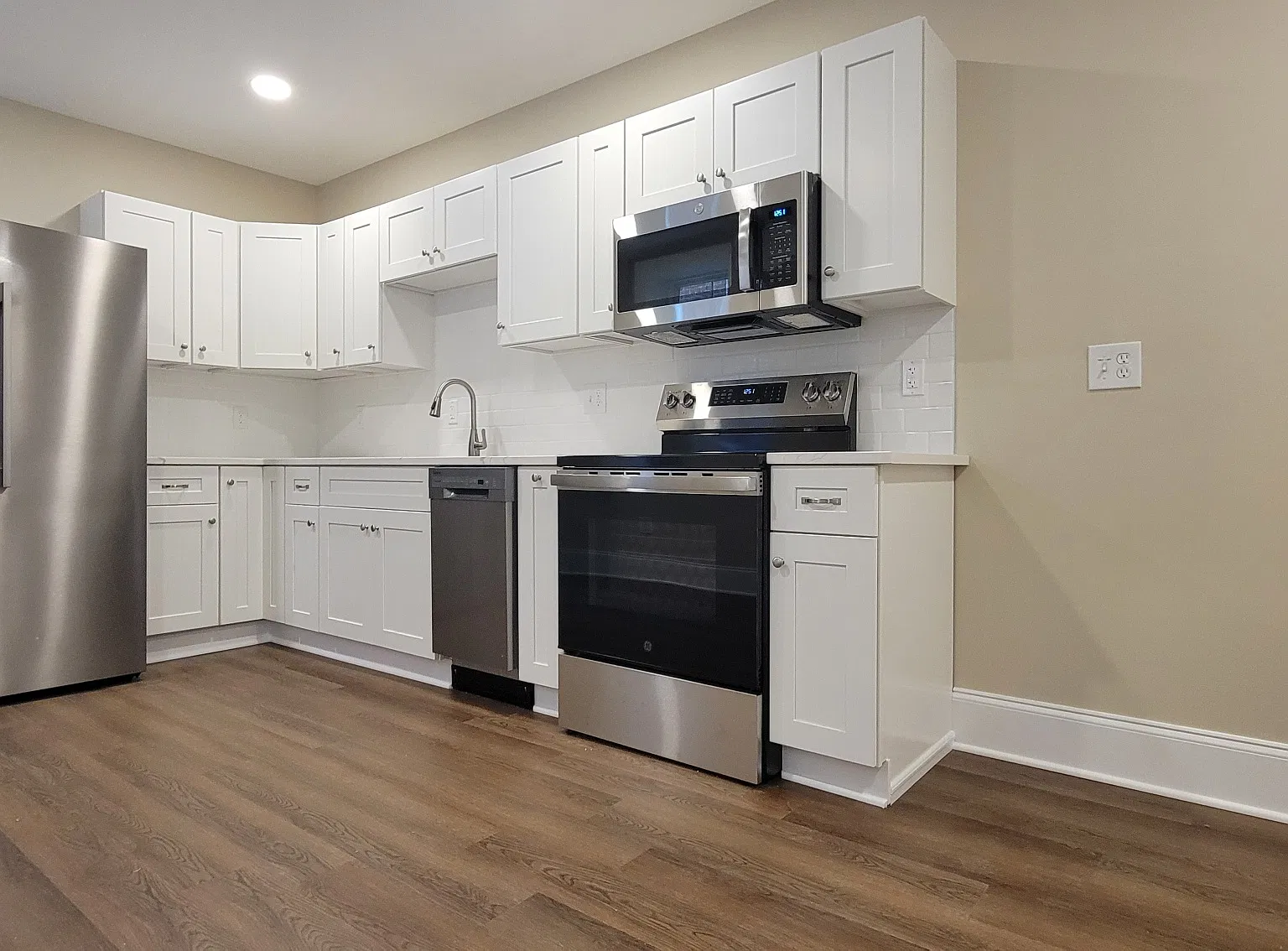 2 bed, 1500 sqft, $1,995 — Photo 1