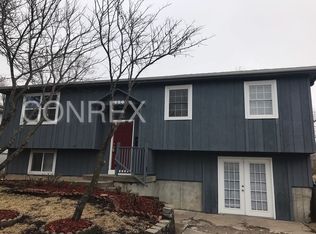 510 E Osage St, Paola, KS 66071