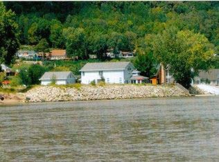 312 S Marina Dr, Brownsville, MN 55919
