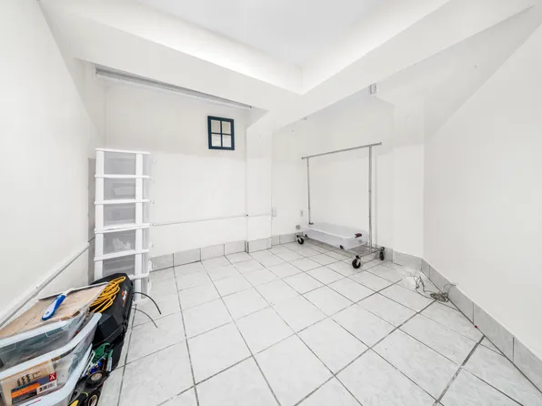 20-23 41st Street image 20 of 26