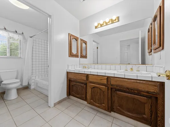 13615 San Simeon Ave, Bakersfield, CA 93314