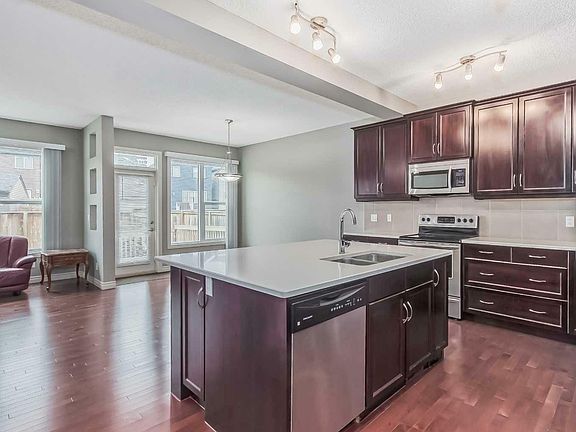 4th image of 1075 Evanston Dr NW