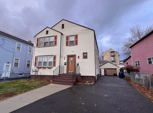 60 Lincoln Ave #1, Bridgeport, CT 06606