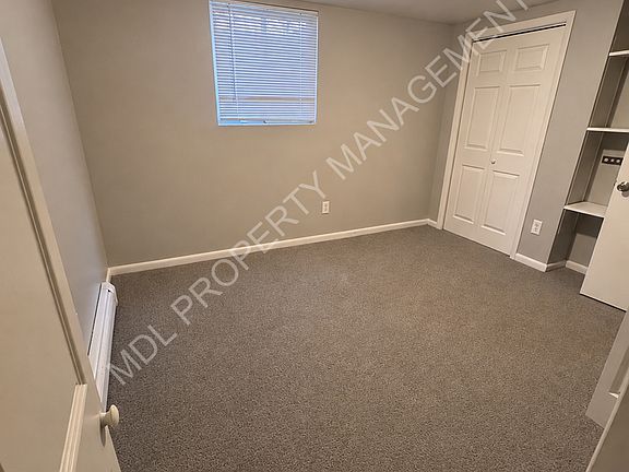 3rd image of 4535 N Woodbridge Ave #5