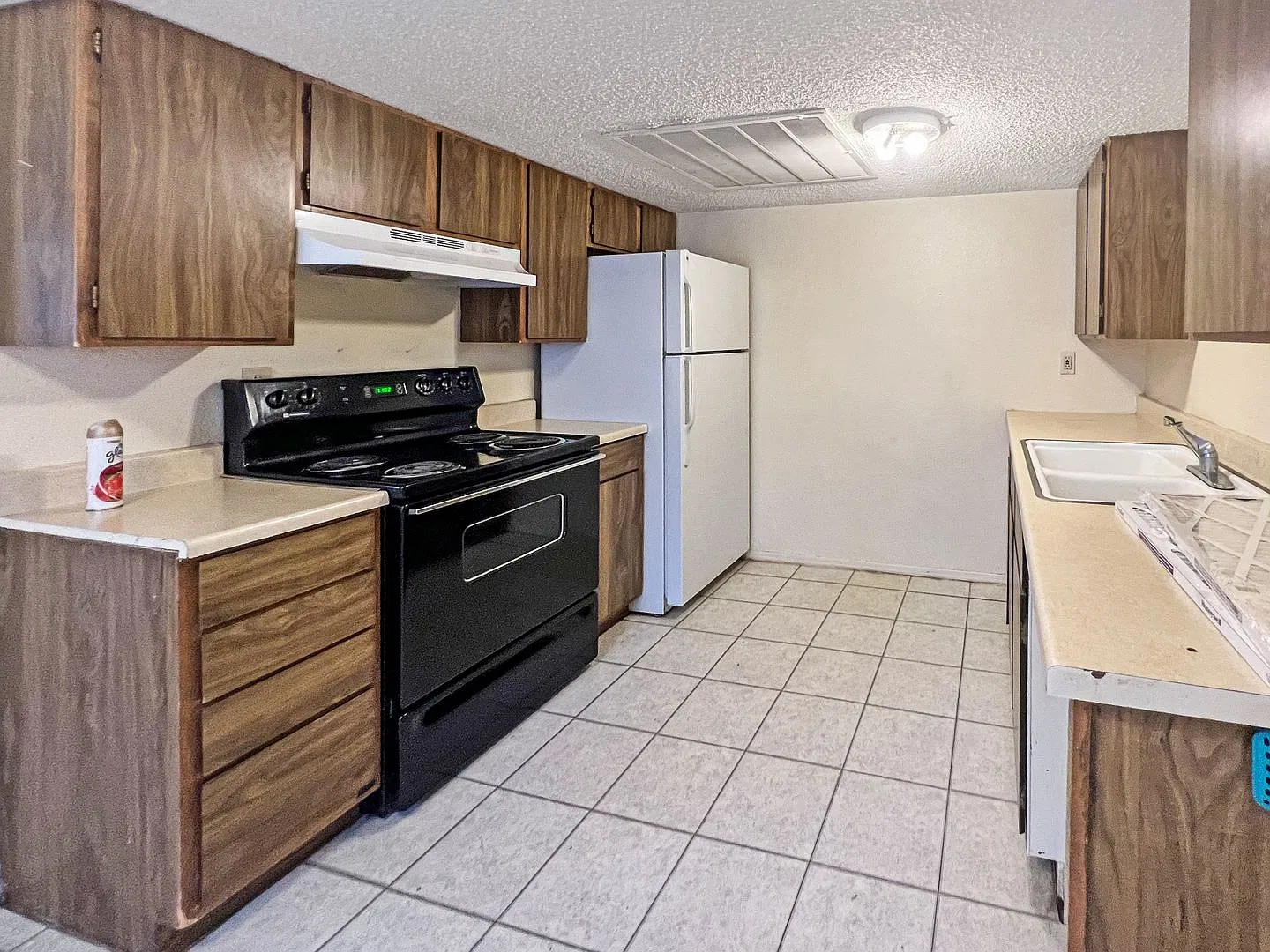 314 East Saint Anne Place — Photo 4