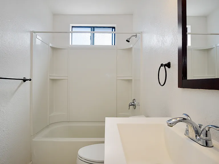 4328-4332 McClintock St #5 — Photo 9