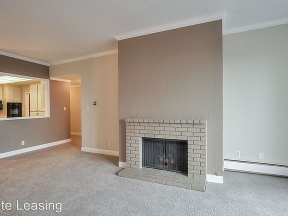 5th image of 925 Corbett Ave APT 303