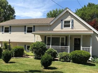 2119 Homewood Dr, Hermitage, PA 16148