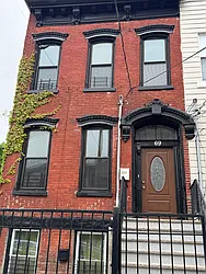 69 Jewett Avenue