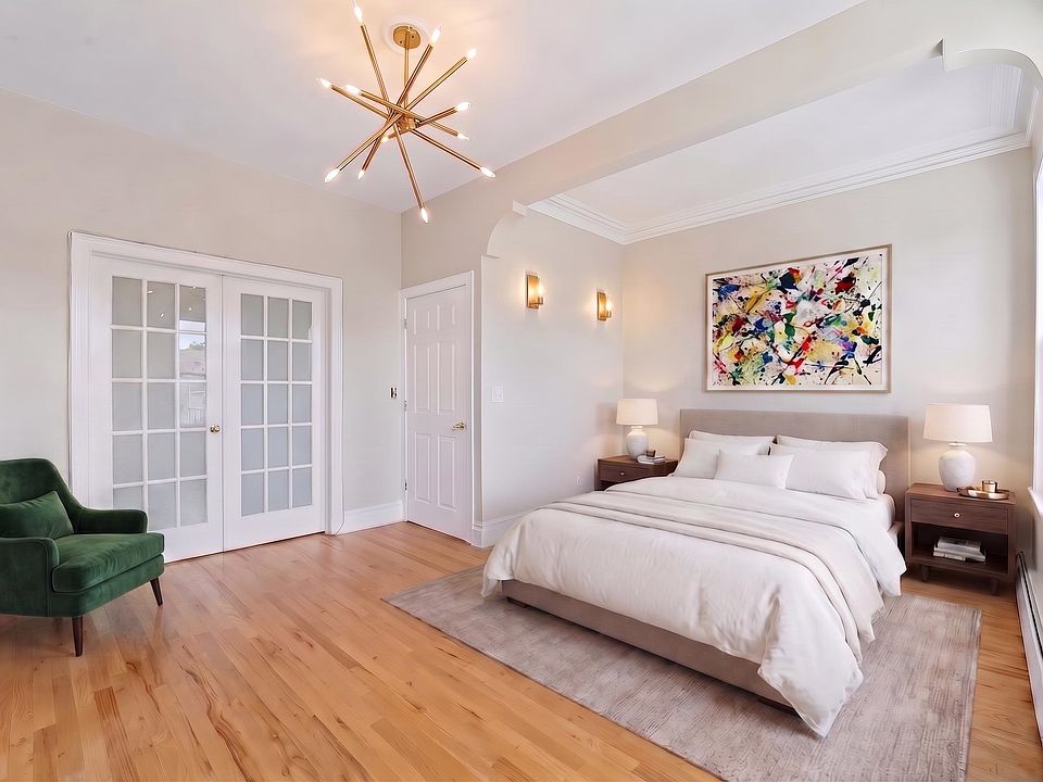1st image of 198 Bowers St APT 3