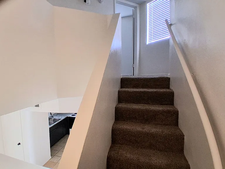 1715 E. Pepper Circle — Photo 10