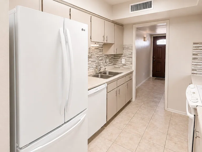 6522 E Palm Ln — Photo 12