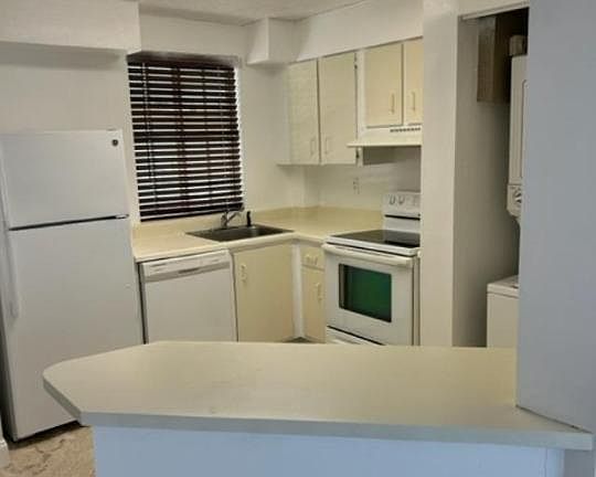 3rd image of 6045 NW 186th St APT 300