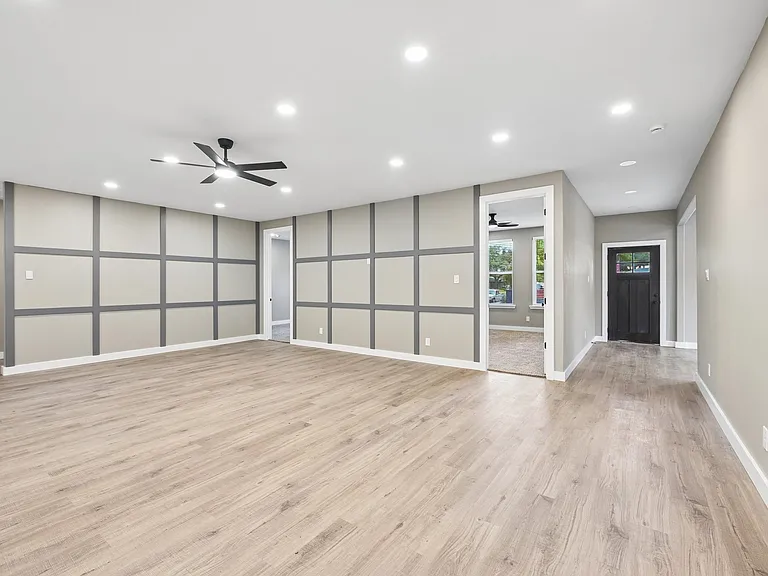 3337 Whirlaway Rd — Photo 1
