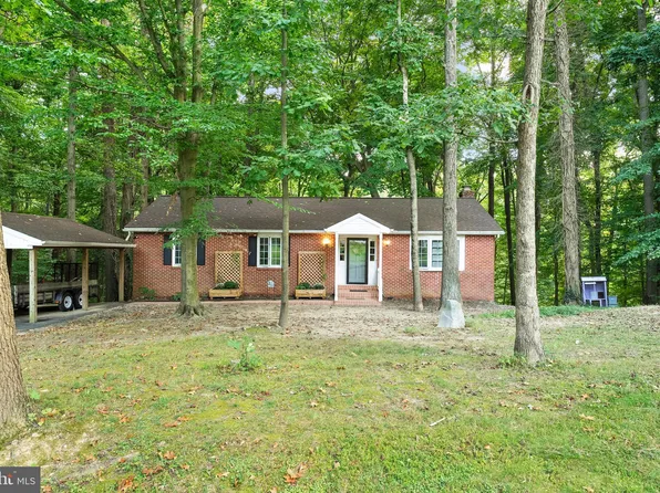 96 N Edgewood Dr, Elkton, MD 21921