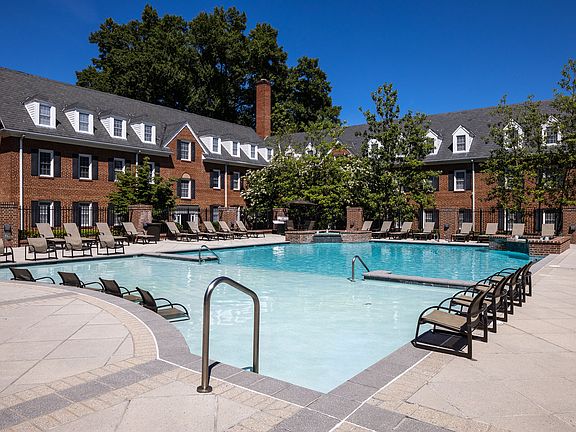 5th image of 41 1/2 Malvern Ave #2-1