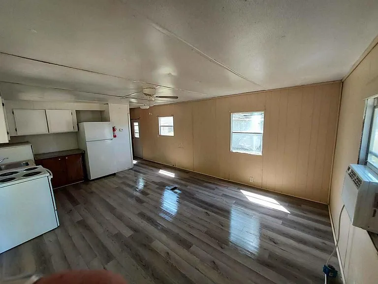 2246 Mountain Pine Rd #23 — Photo 2