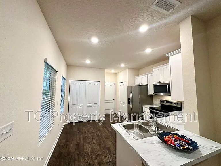 336 Aralia Ln — Photo 6
