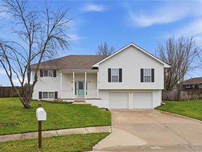 204 E 22nd St, Kearney, MO, 64060