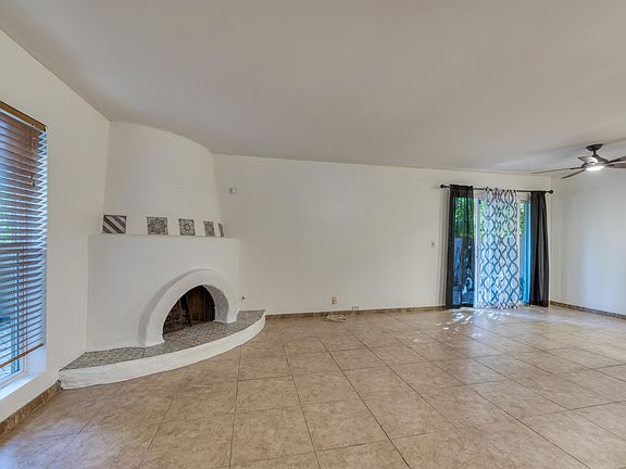 5th image of 10408 N 11th St Unit 2