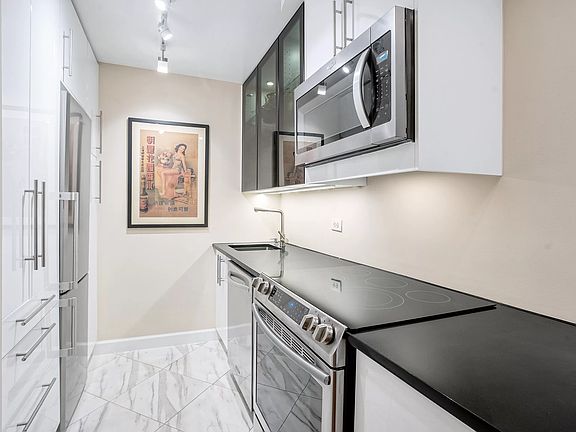 4th image of 244 Madison Ave APT 11A