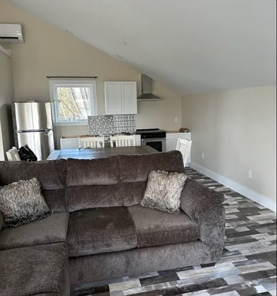 14669 Fancher Ave — Photo 6