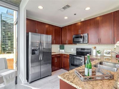 855 W Peachtree St NE #1201, Atlanta, GA, 30308