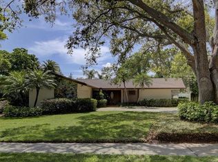 1863 Oakdale Ln N, Clearwater, FL 33764