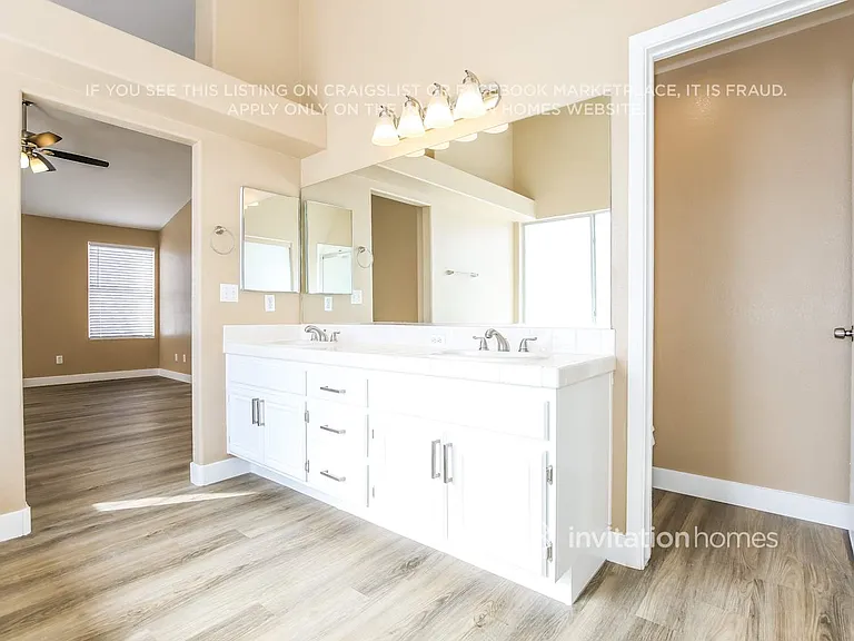 1581 Avenida Fiesta — Photo 12