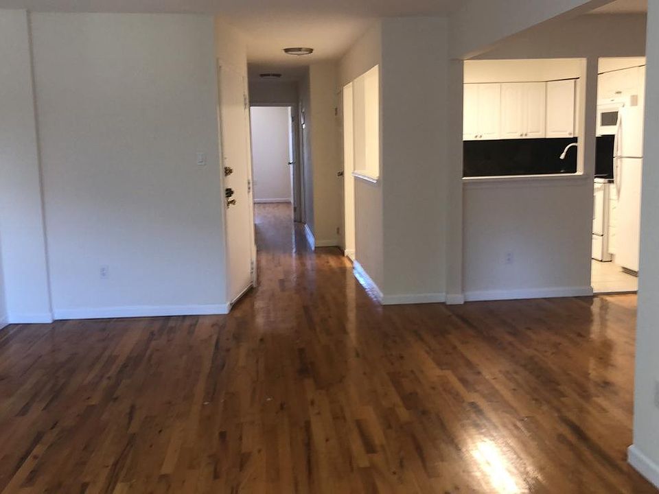 1st image of 21406 23rd Ave