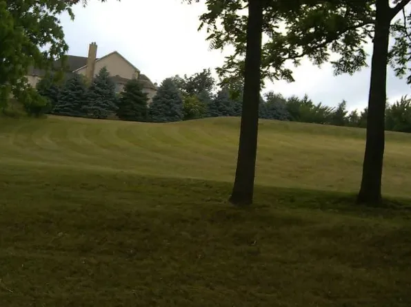 2795 Valley Rd, Orefield, PA 18069