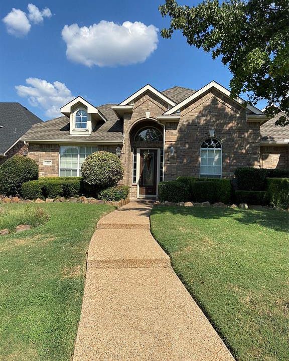 2nd image of 3216 Thorne Hill Ct