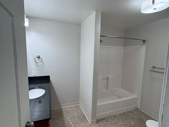 5th image of 970 Land Otter Dr #B