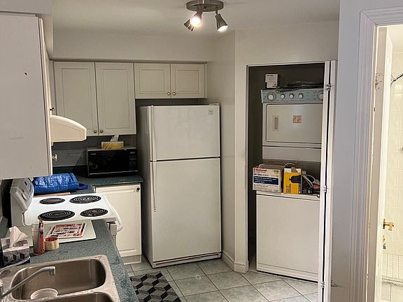 4th image of 152 Saint Patrick St #1107
